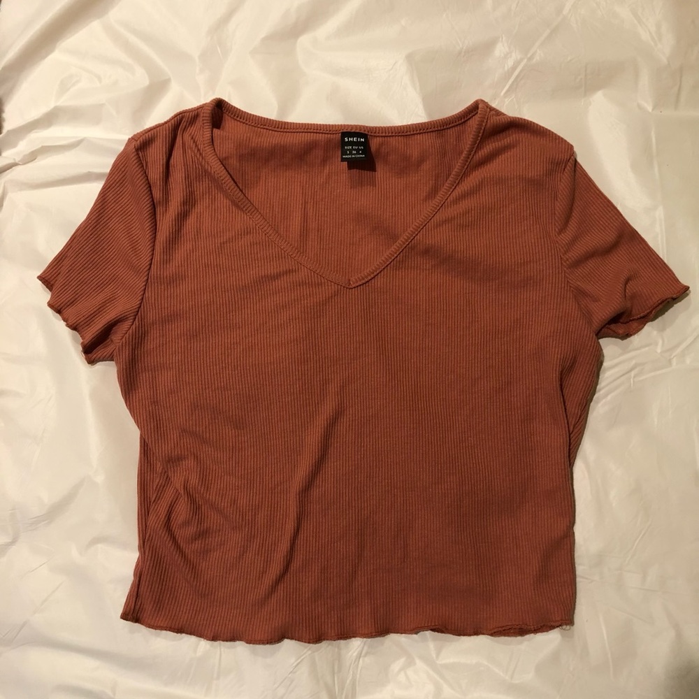 orange red t shirt